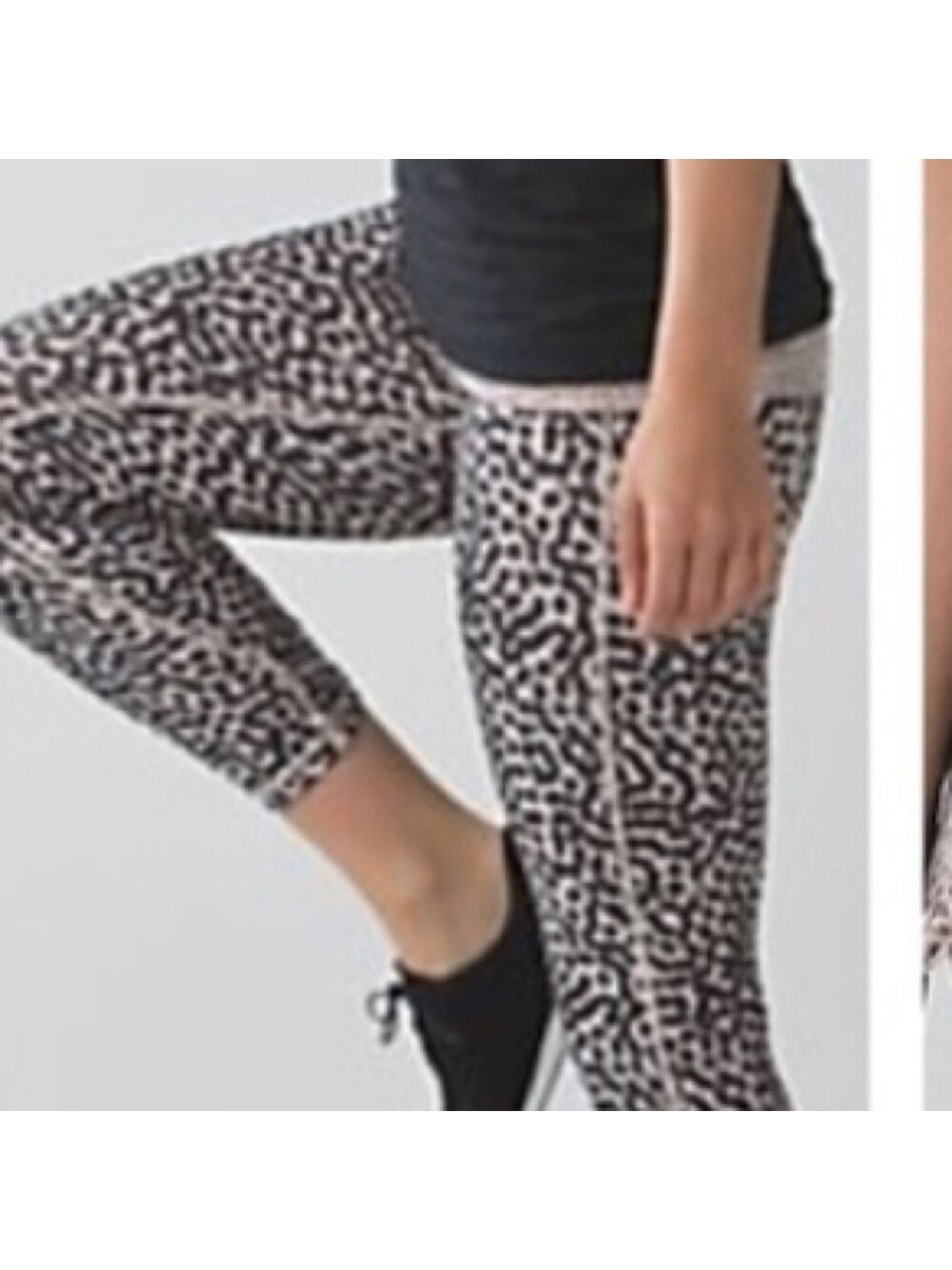 Lululemon Wunder Under Crop II Roll Down Buttery SOFT Leggings size 4 perf cond. - Picture 5 of 11